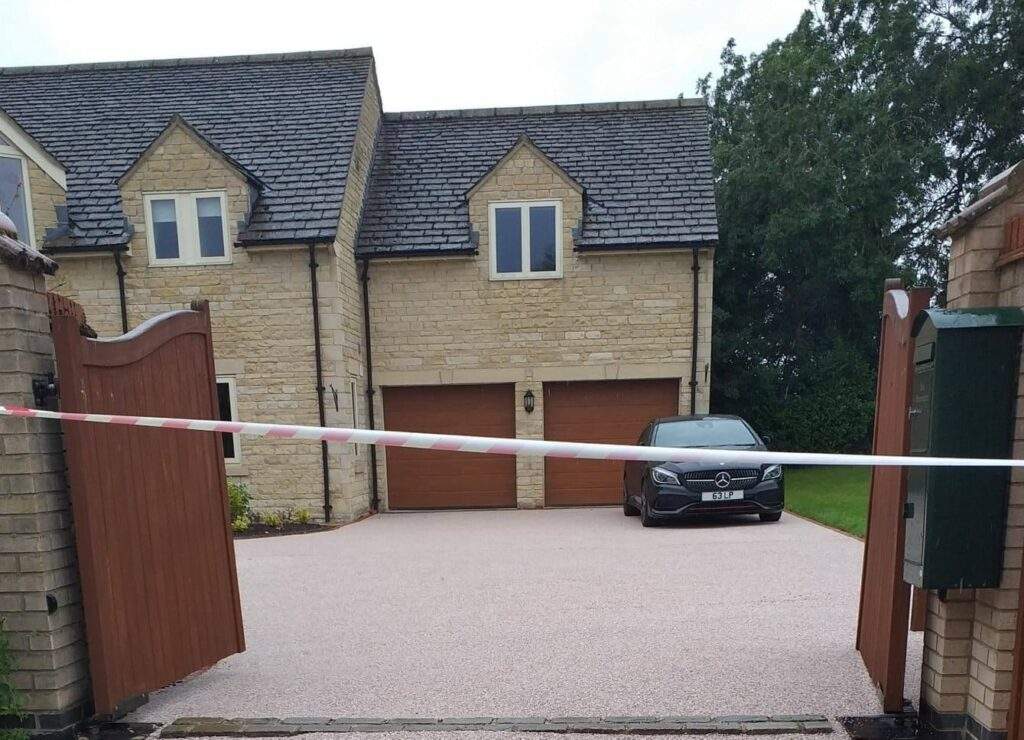 Large Resin Driveway in Greetham